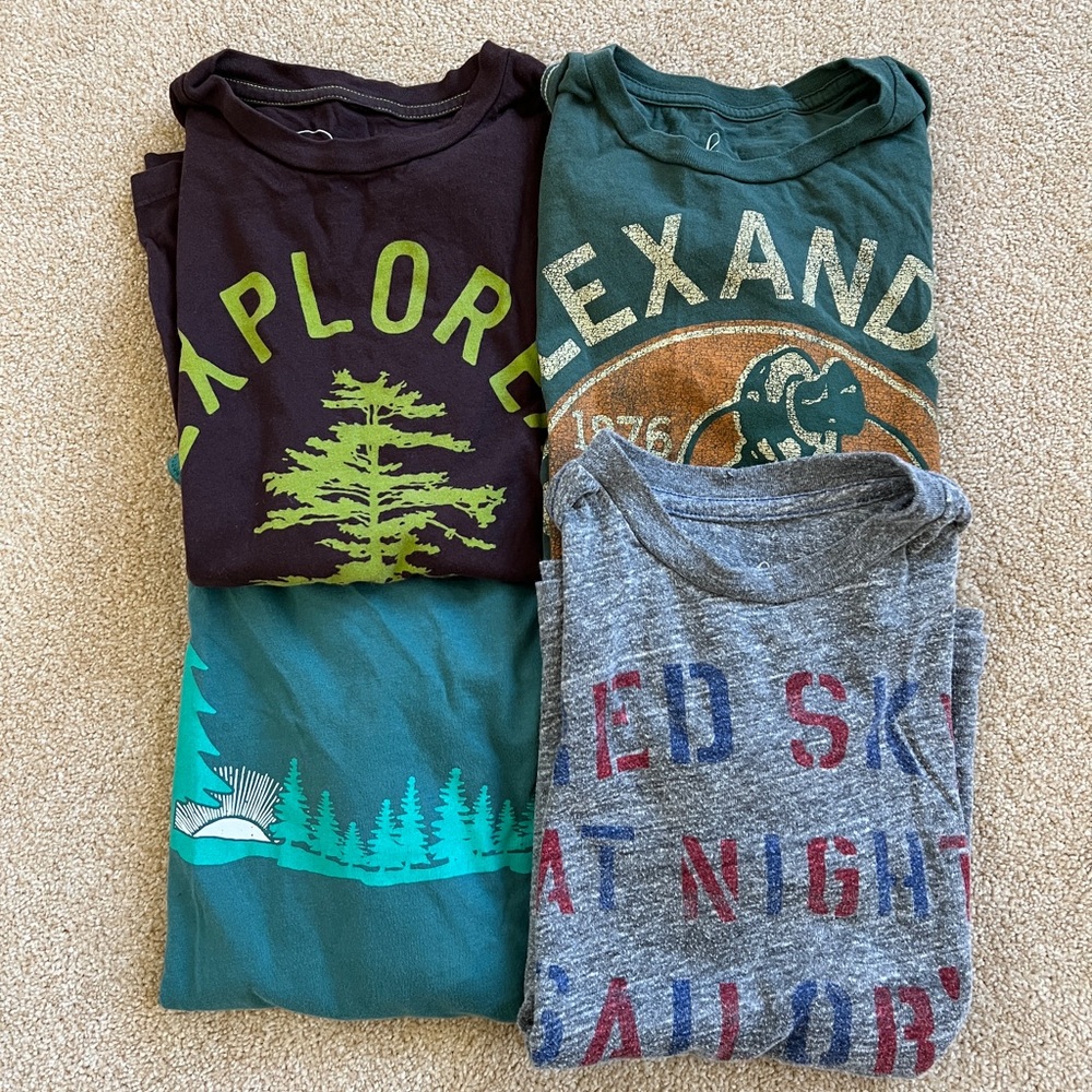 4 Peek Aren’t You Curious Brand boys size large (8) t-shirts. Great condition